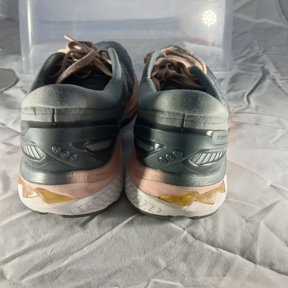 ASICS Gel Kayano 27 Running Shoes Womens Gray Peach‎ Athletic Sneakers